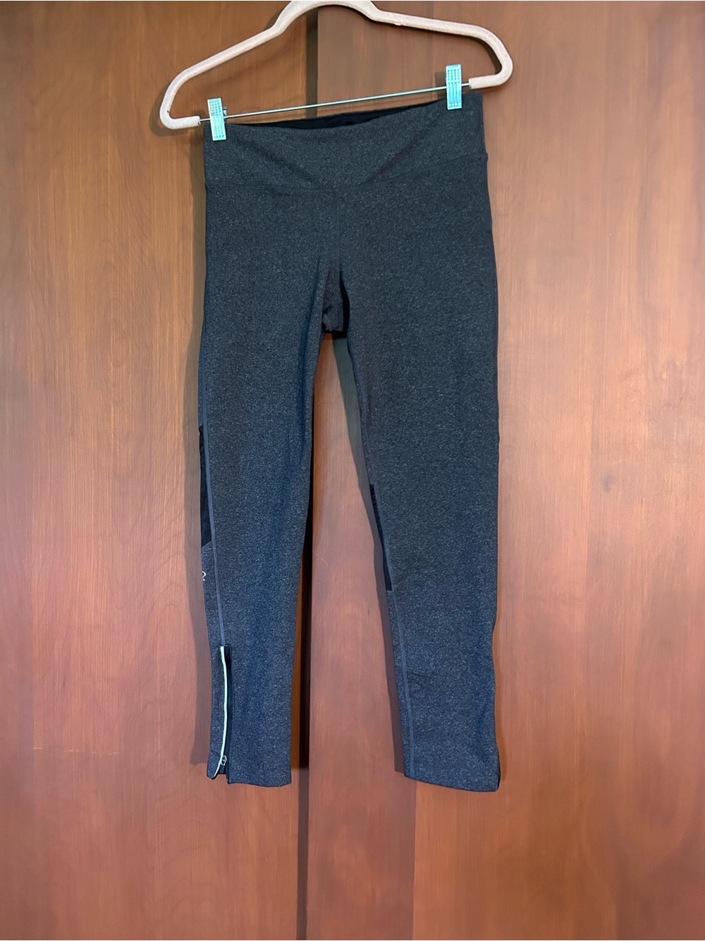 Rabbit Running Gray Leggings